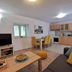 By Lux Split