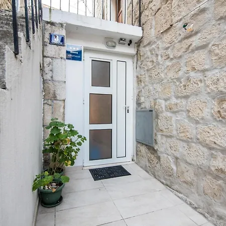 Apartman By Lux *