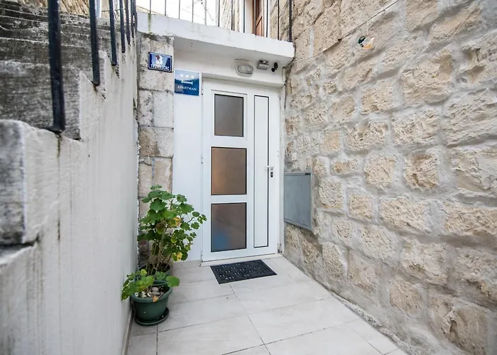 Apartman By Lux *