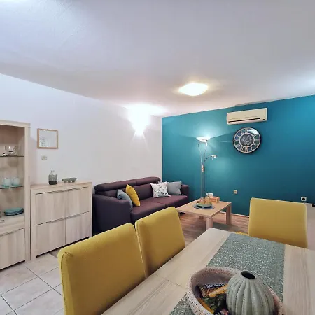 Apartment By Lux Split